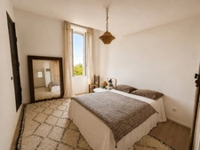 Maison de village à vendre 4 pièces 100 m2 , jardin, bassin de nage, garage PUYVERT  (84)