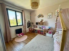 Recently built 4-room house for sale, 98 m2, swimming pool, garage on 421 m2 in PERTUIS (84)