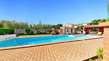 Pyrénées Orientales (66) - À vendre Villa 139 m² avec Terrasse – Piscine – Garage – Dépendances  - Forage