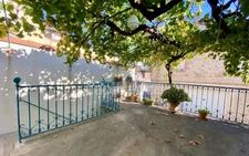 Pyrénées Orientales (66) - Village house - 3/4 bedrooms - Equipped kitchen - Air conditioning - Terrace, garage and cellar - View of the Canigou