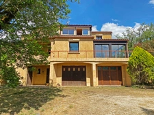 A vendre CRAYSSAC (46) Maison familiale 8 pièces de 200m² habitables - 5 chambres - 2 Vérandas - Terrain de 8000 m²
