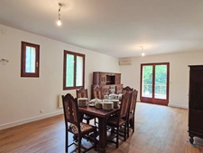 A vendre CRAYSSAC (46) Maison familiale 8 pièces de 200m² habitables - 5 chambres - 2 Vérandas - Terrain de 8000 m²